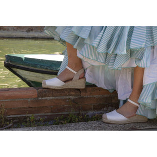 MUJER BLANCO ABRIL 4 CUERDAS PLANTA FOAM
