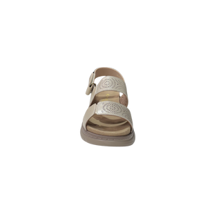 MUJER SANDALIA BEIGE ELASTICO TROQUELADO