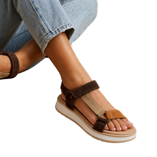 MUJER  SANDALIA PLATAFORMA  CARDENA MARRON