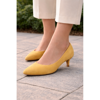 MUJER ZAPATO DE SALON CELESTIA MUSTARD