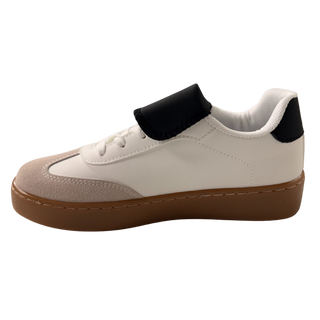 MUJER DEPORTIVA PLUMA NEGRO