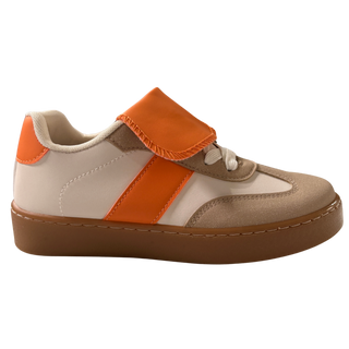 MUJER DEPORTIVA PLUMA NARANJA