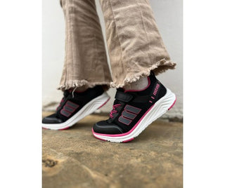 ZAPATILLA DEPORTIVA MUSTANG 48825V MESH NEGRO/LYCRA FUCSIA