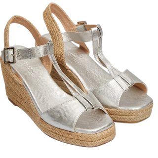 SANDALIA CUÑA SOLERA PLATA PLANTILLA MEMORY FOAM