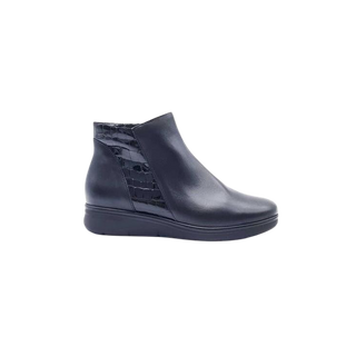 BOTIN PIEL NEGRO PITILLOS 10704