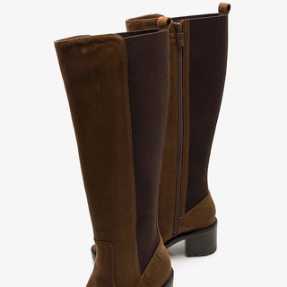 MUJER BOTA ALTA HOJA MUSTANG