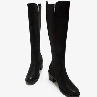 MUJER BOTA ALTA HOJA MUSTANG