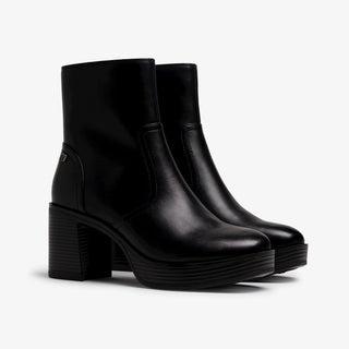 MUJER BOTIN TANY NEGRO