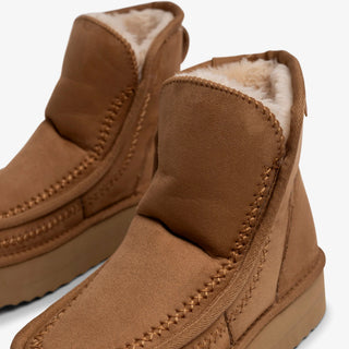 MUJER BOTIN ARDILLA MUSTANG