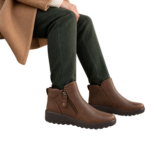 MUJER BOTIN CUÑA NUBE