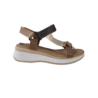 MUJER SANDALIA PLATAFORMA  CARDENA MARRON