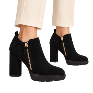 MUJER BOTIN MEDIO LUNA