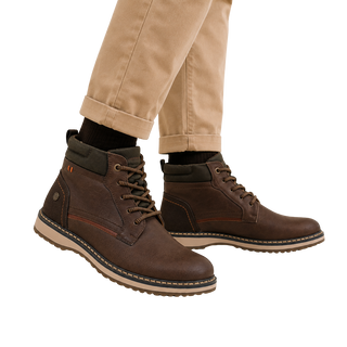 HOMBRE BOTIN XTI ALONSO MARRON