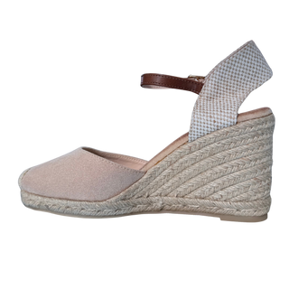 MULHER OURO MAIO 7 CORDAS PLANTA FOAM